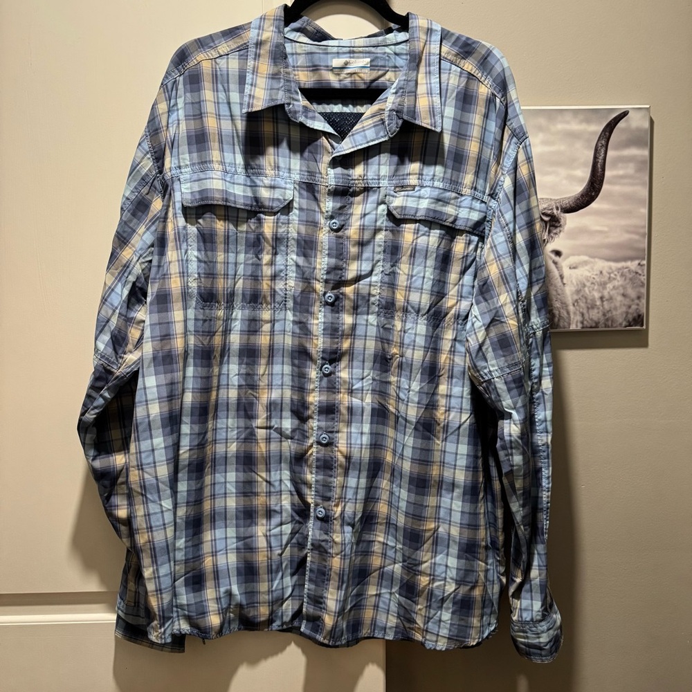 Columbia button down long sleeve shirt